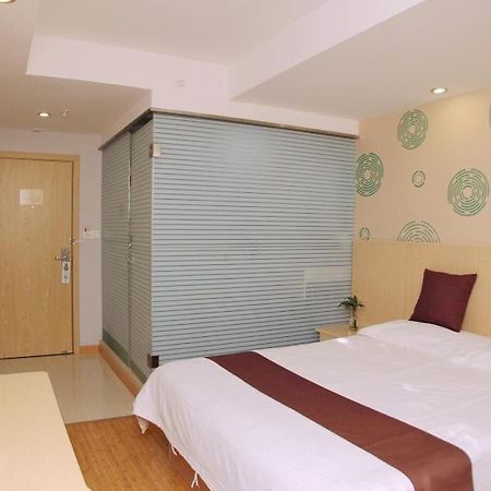 Greentree Inn Shanghai Gucun Park Express Hotel Екстер'єр фото