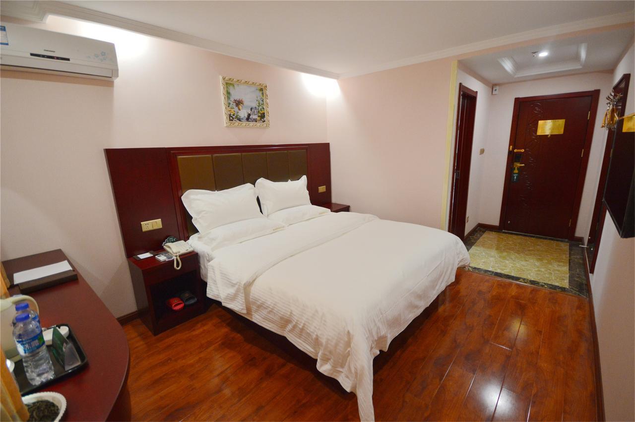 Greentree Inn Shanghai Gucun Park Express Hotel Екстер'єр фото